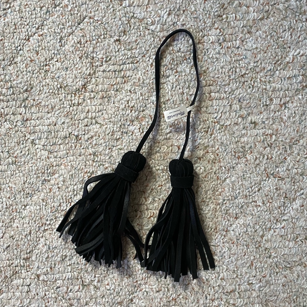 MADEWELL Black Suede Bag Tassel